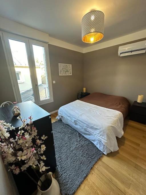 Appartement Spacieux En Centre Ville Vendôme Kültér fotó